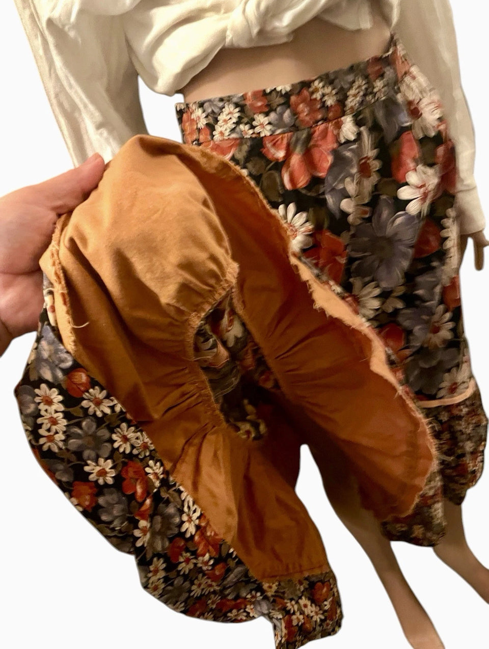 Vintage Skirt Floral 1960s Hippie era floral print skirt A line midi Skirt ruffle hem pure cotton size Small