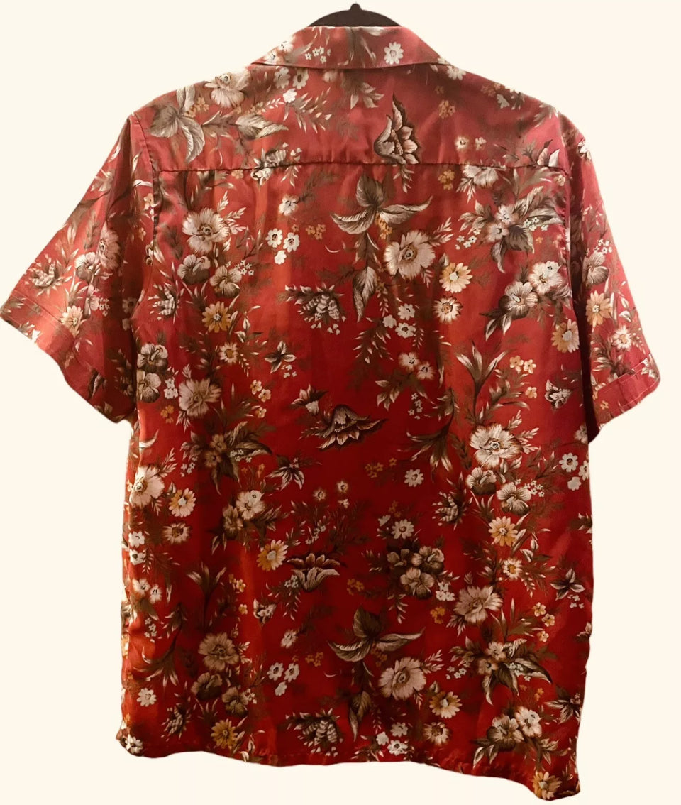 Vintage Hawaiian Shirt Men’s vintage 1970s Red Floral Print Short Sleeve Camp Collar Hosma Red Size Medium
