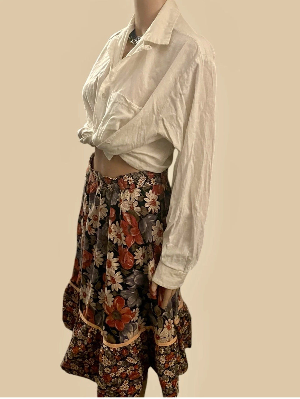 Vintage Skirt Floral 1960s Hippie era floral print skirt A line midi Skirt ruffle hem pure cotton size Small