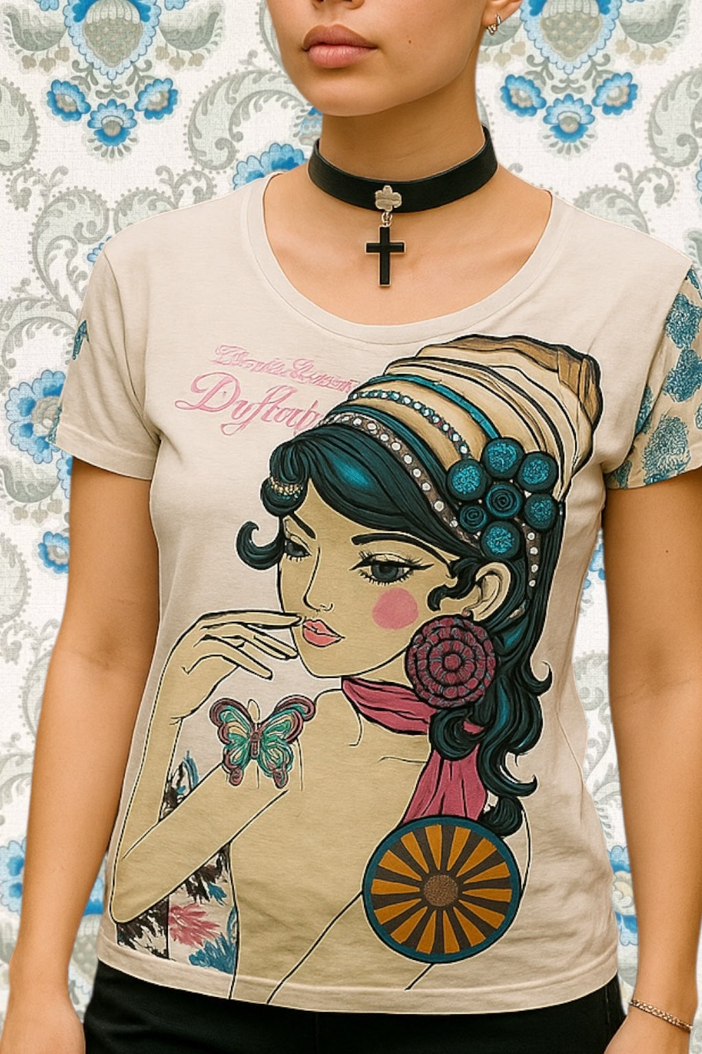 Custo Barcelona Women’s Vintage T-Shirt Y2K Custo Barcelona Rare Vintage Top Graphic Tee Size Medium